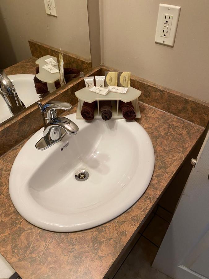 Aspen Motor Inn Drayton Valley エクステリア 写真