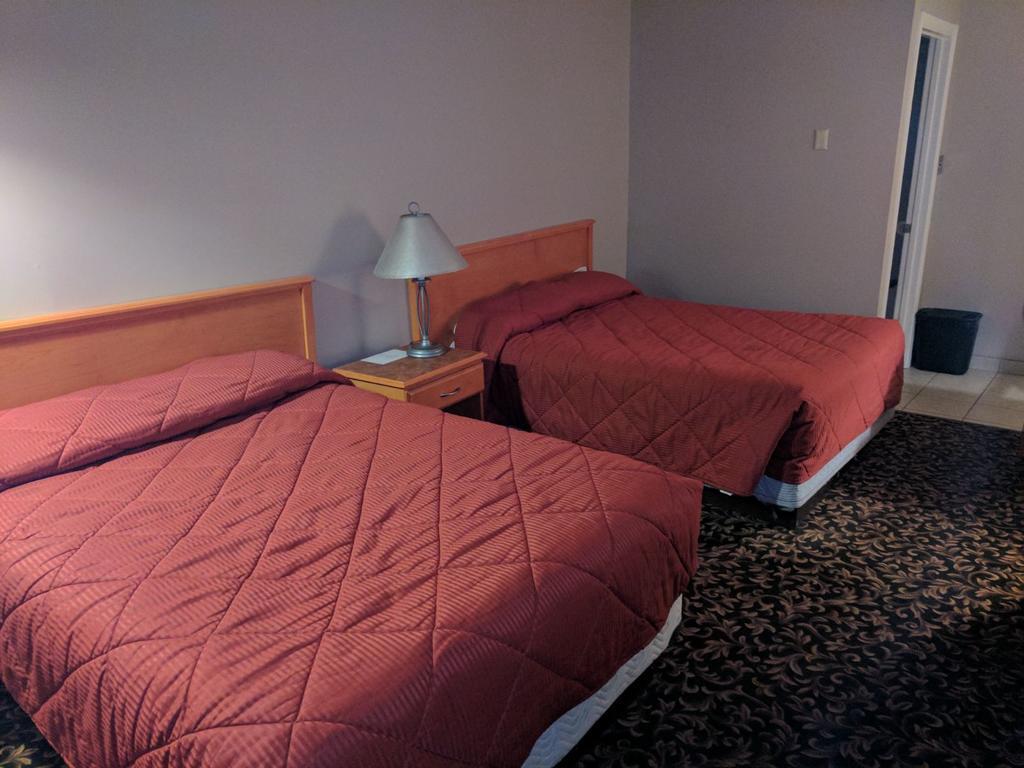 Aspen Motor Inn Drayton Valley エクステリア 写真