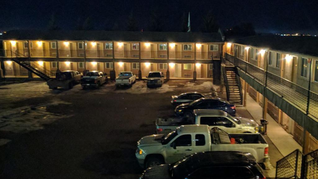 Aspen Motor Inn Drayton Valley エクステリア 写真